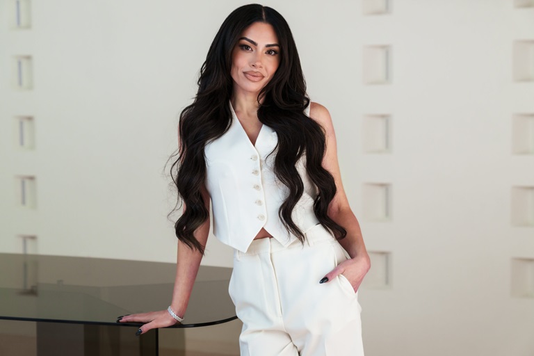Leila Hormozi Age, Biography, Net Worth, Husband, Career, and More 2 leila hormozi age leila hormozi age