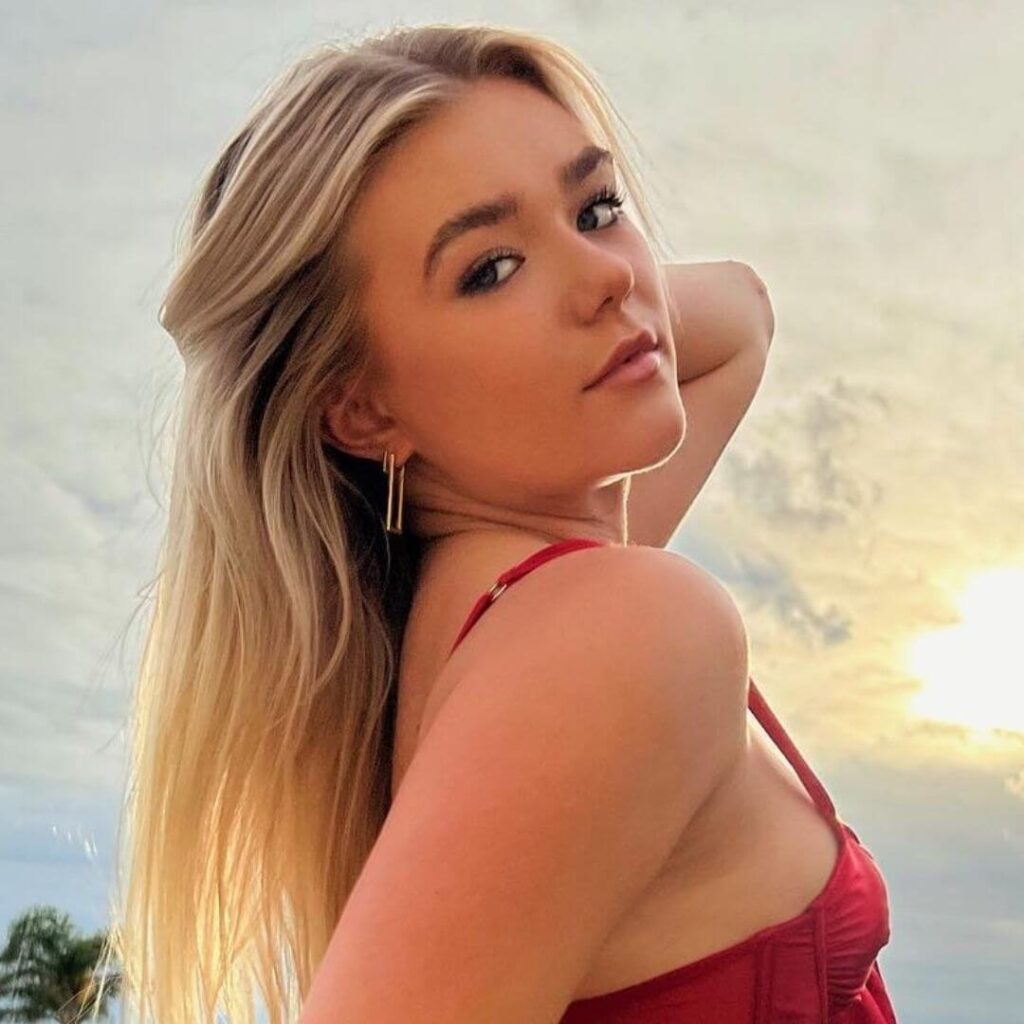 Katie Sigmond Age, Biography, Net Worth, Career, Relationships, and More 3 katie sigmond age katie sigmond age
