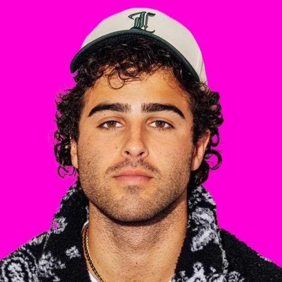 nick nayersina age