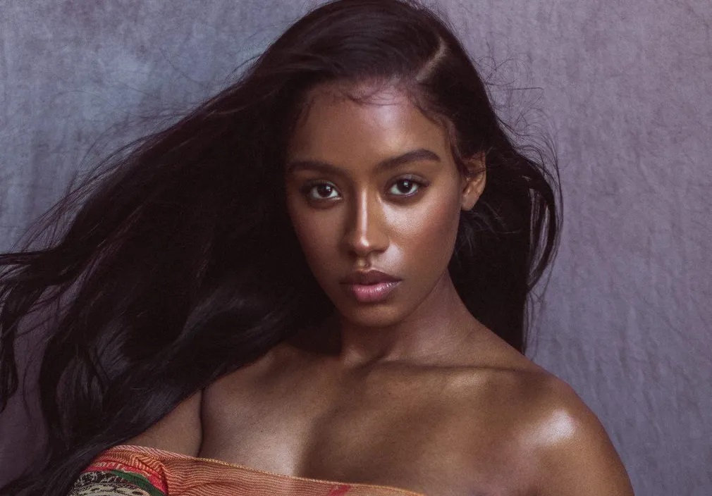 raven tracy age