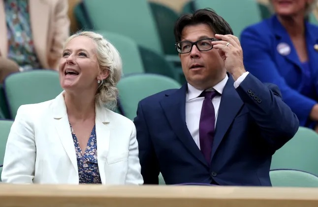 michael mcintyre wife