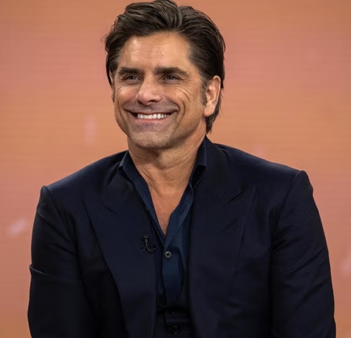 John Stamos Age: Biography, Career, Net Worth & Personal Life 3 john stamos