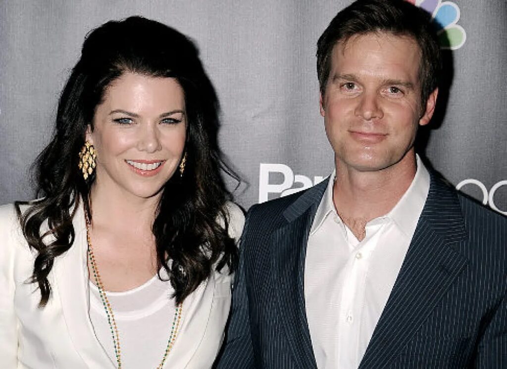 peter krause wife