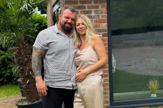 eddie hall wife