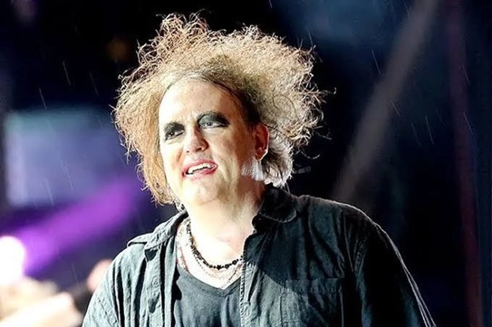 robert smith wife