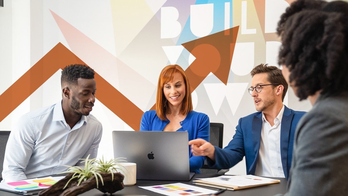 Why Social Media Experts Helping Creators Expand Their Reach Are Essential for SMM Promotion