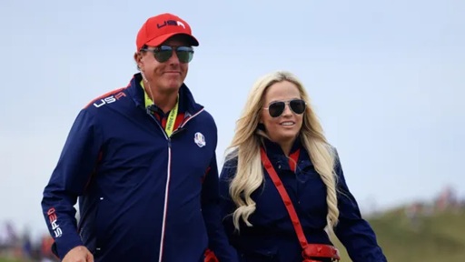Phil Mickelson Wife: Inside the Life of Amy Mickelson and Their Enduring Marriage 3 phil mickelson wife phil mickelson wife