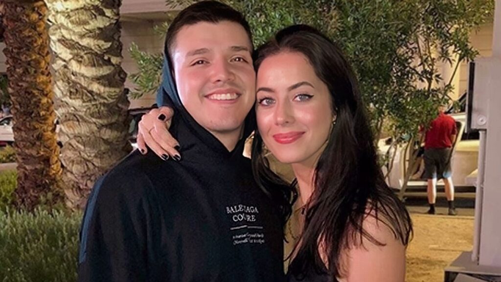 Dominik Mysterio Wife: The Real Story Behind His Marriage and Personal Life 1 dominik mysterio wife dominik mysterio wife